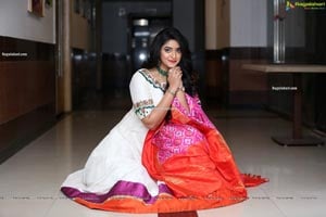 Nakshatra Trinayani HD Photo Gallery