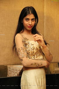 Naziya Khan Latest photoshoot Stills