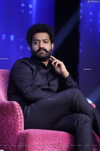 Jr NTR at Meelo Evaru Koteeswarudu Season 5 Press Meet