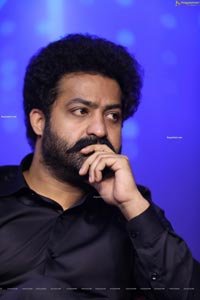 Jr NTR at Meelo Evaru Koteeswarudu Season 5 Press Meet