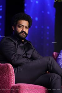 Jr NTR at Meelo Evaru Koteeswarudu Season 5 Press Meet