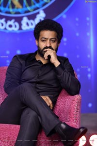 Jr NTR at Meelo Evaru Koteeswarudu Season 5 Press Meet