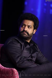 Jr NTR at Meelo Evaru Koteeswarudu Season 5 Press Meet