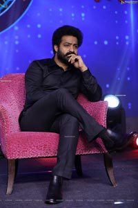 Jr NTR at Meelo Evaru Koteeswarudu Season 5 Press Meet