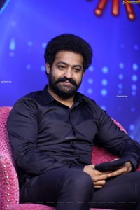 Jr NTR at Meelo Evaru Koteeswarudu Season 5 Press Meet