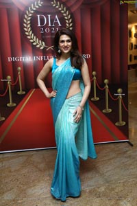 Shraddha Das in Sequin Saree at DIA 2021 Awards