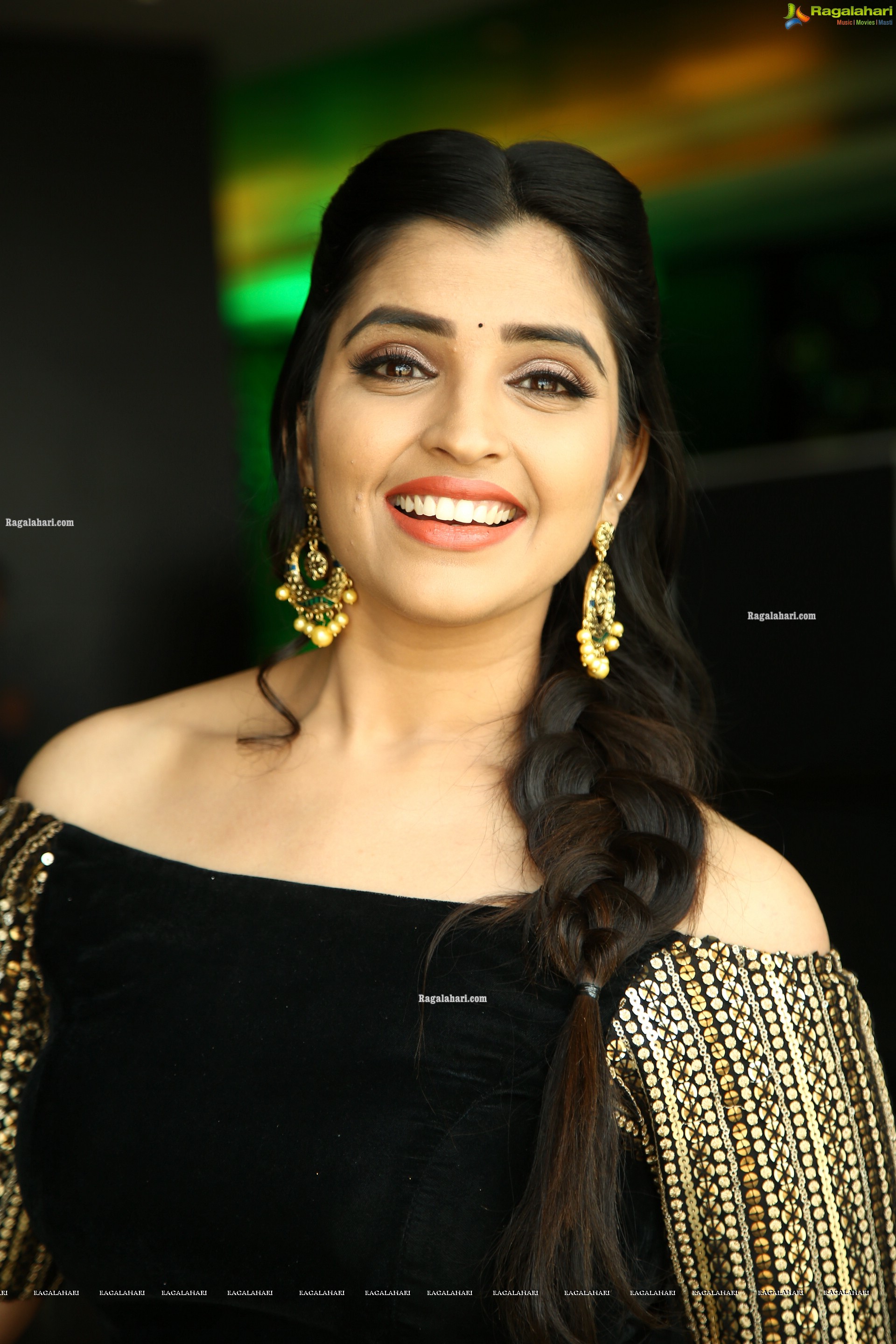 Shyamala at Aranya Movie Pre-Release Event, HD Photo Gallery