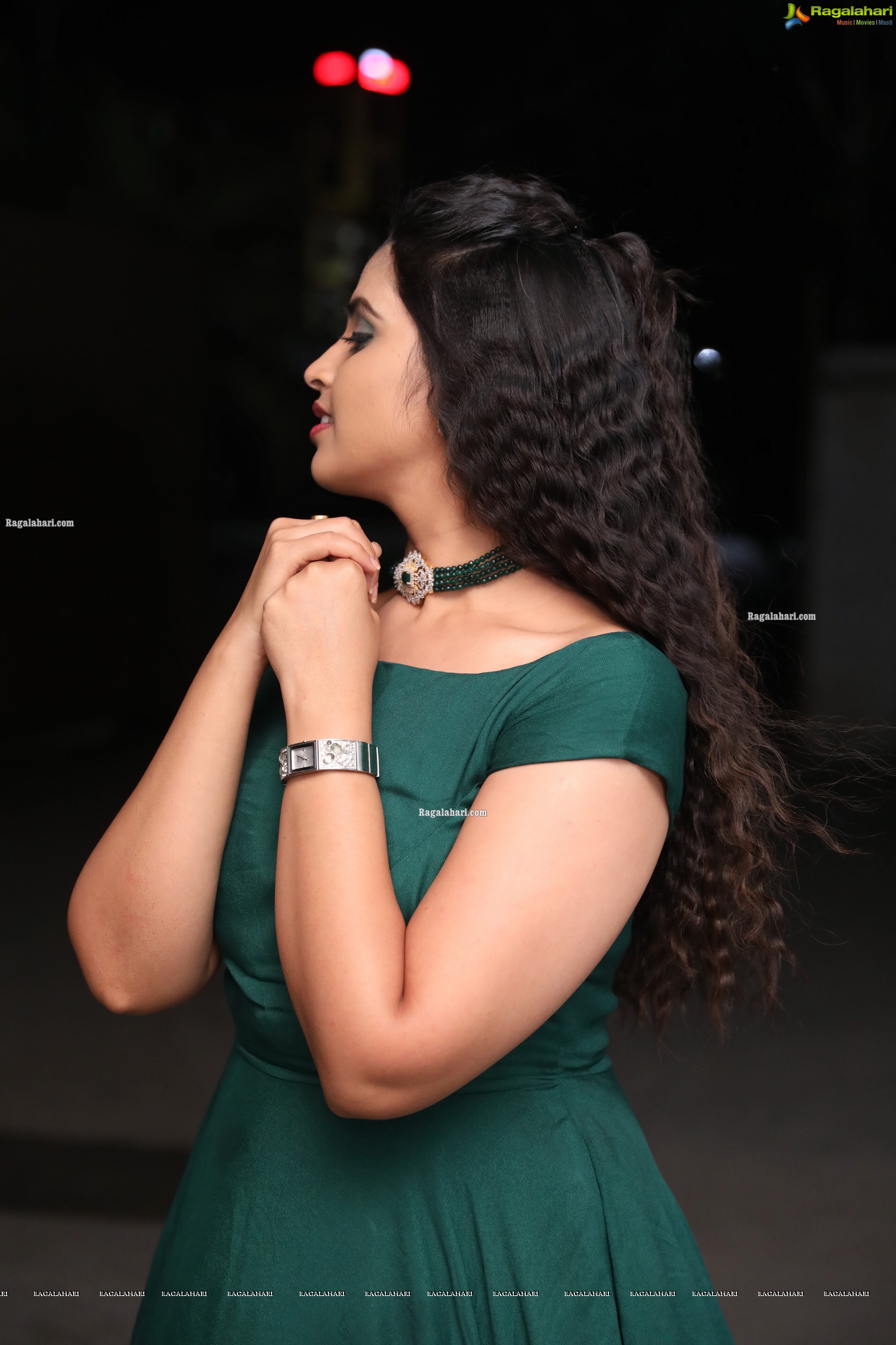 Shyamala at Gaali Sampath Movie Pre-Release Event, HD Photo Gallery