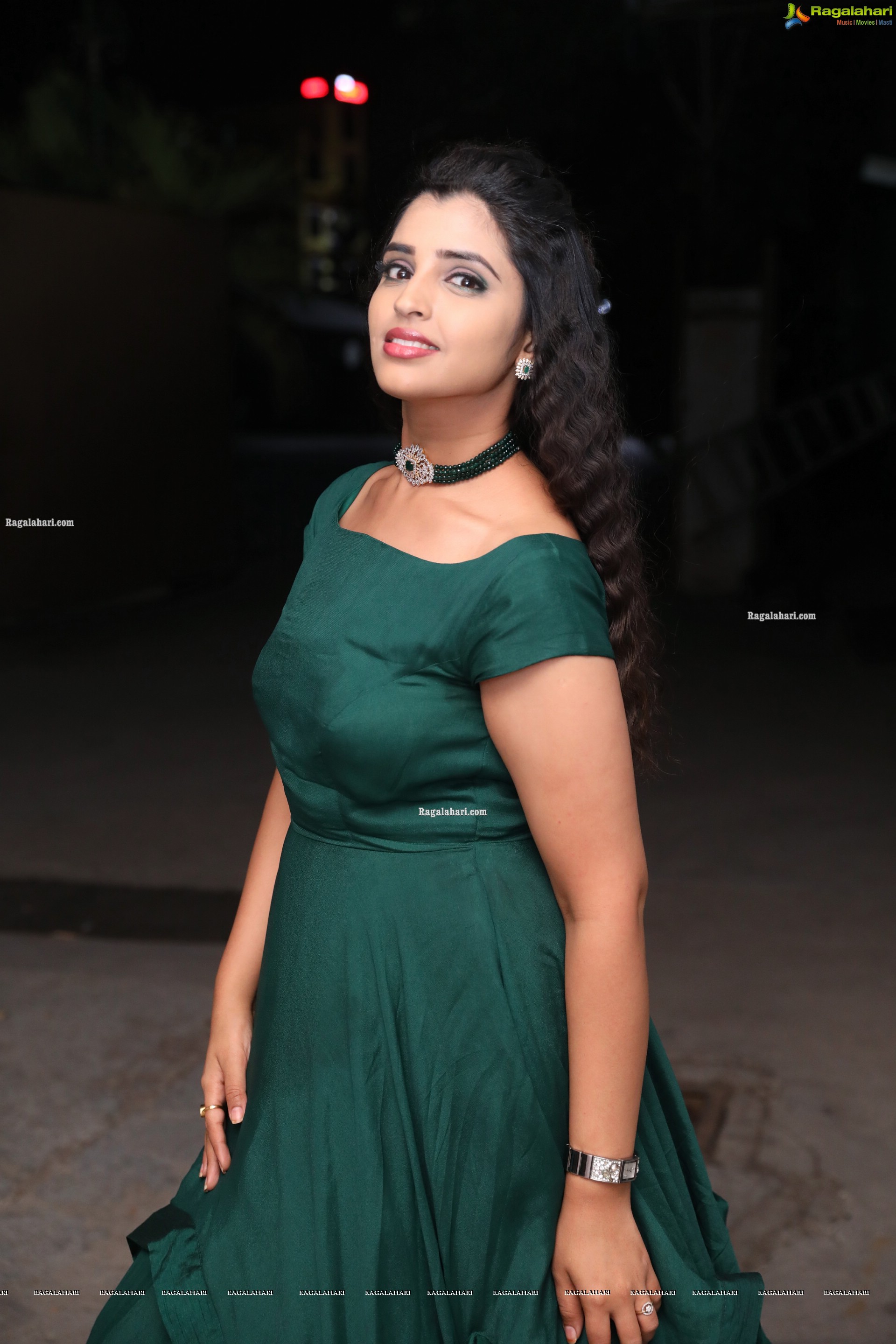 Shyamala at Gaali Sampath Movie Pre-Release Event, HD Photo Gallery