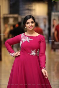 Shyamala at Mosagallu Movie Pre-Release Event