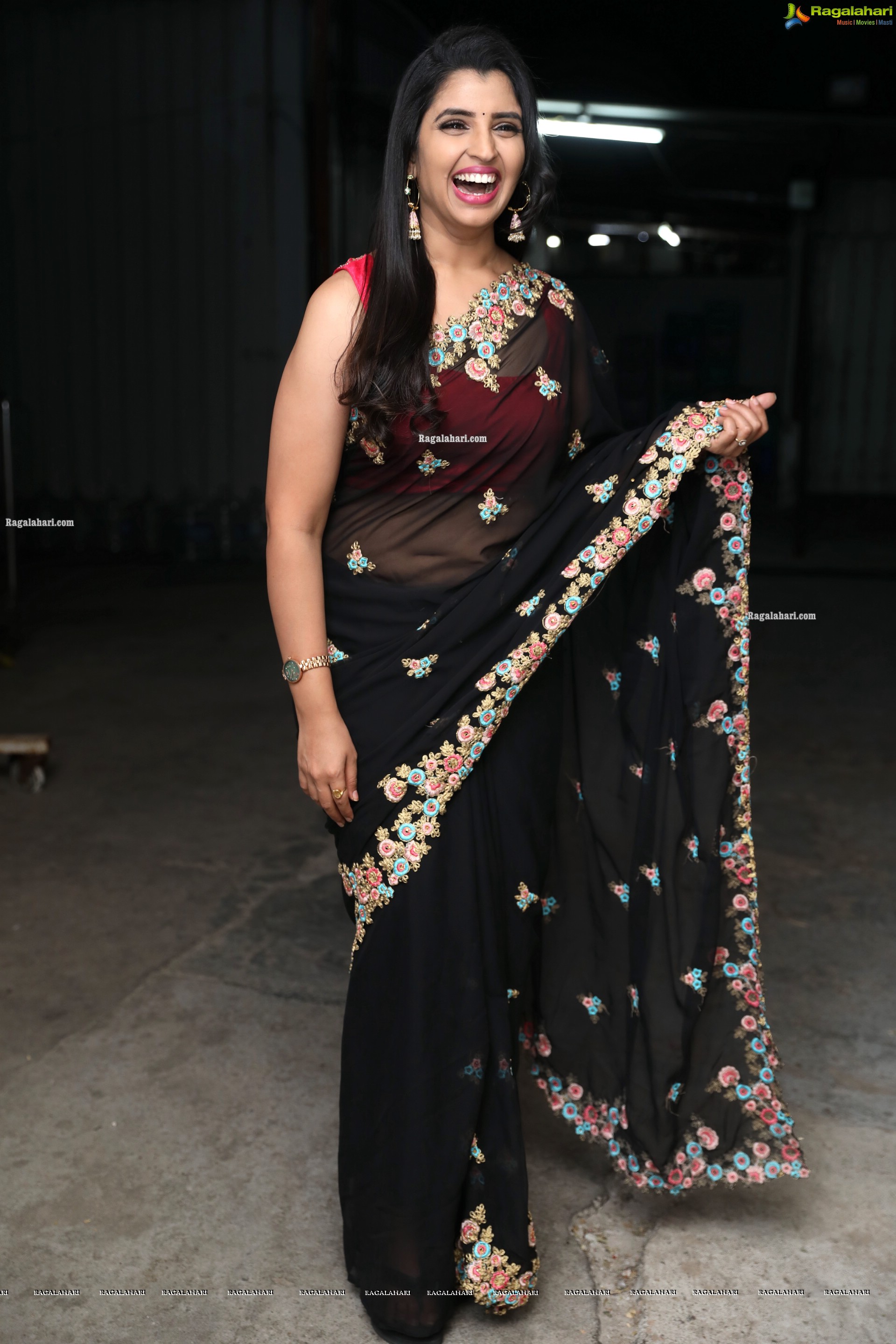 Anchor Shyamala in Black Georgette Saree in Floral Embroidery, HD Photo Gallery