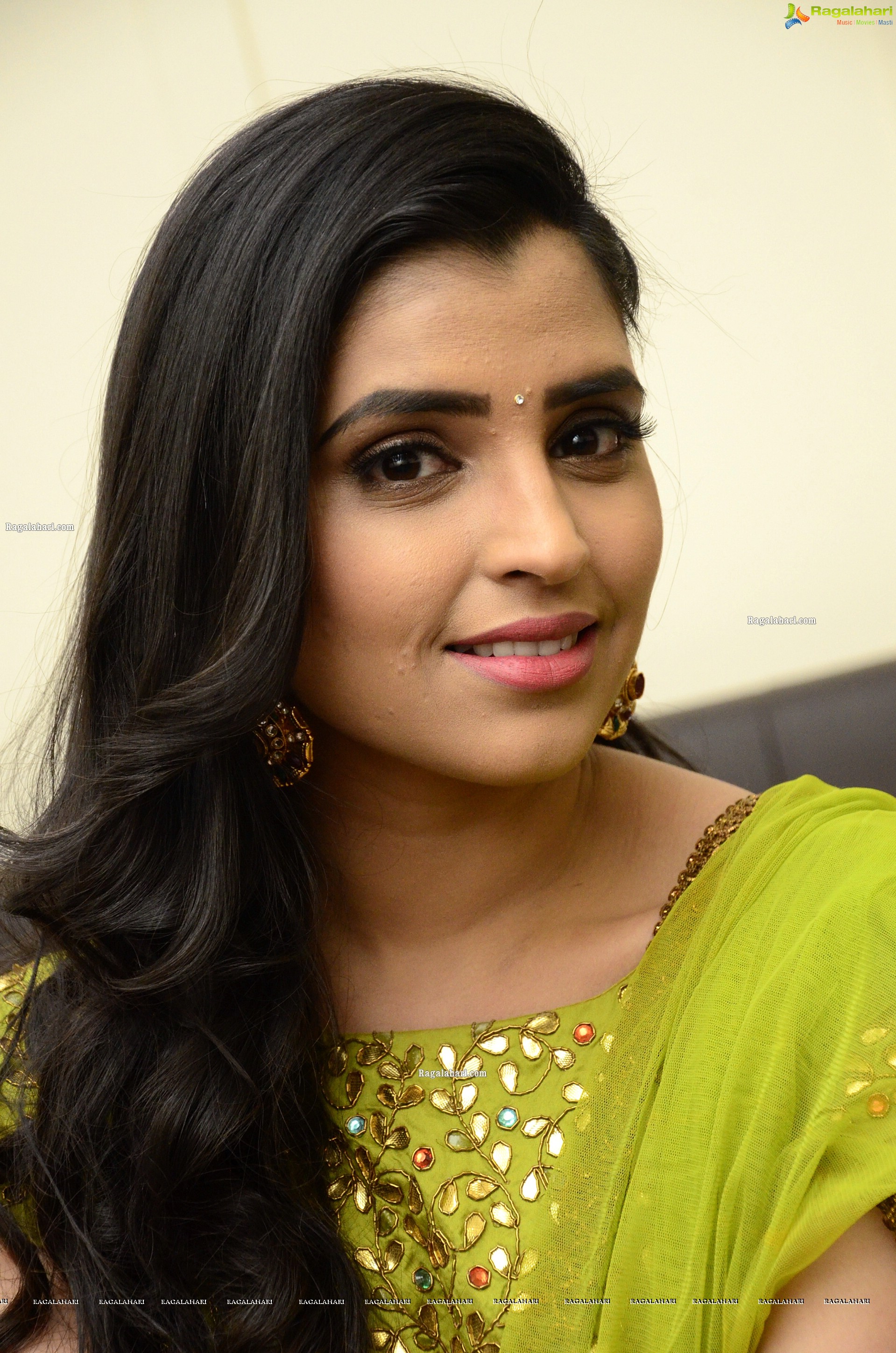 Shyamala at Sulthan Movie Pre-Release Event, HD Photo Gallery