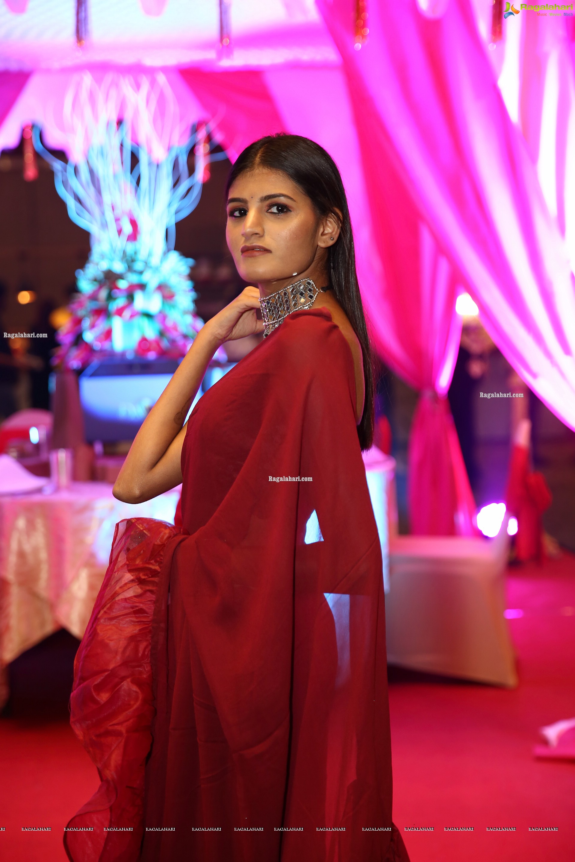 Sindhu Manthri at DIA 2021 Awards, HD Photo Gallery