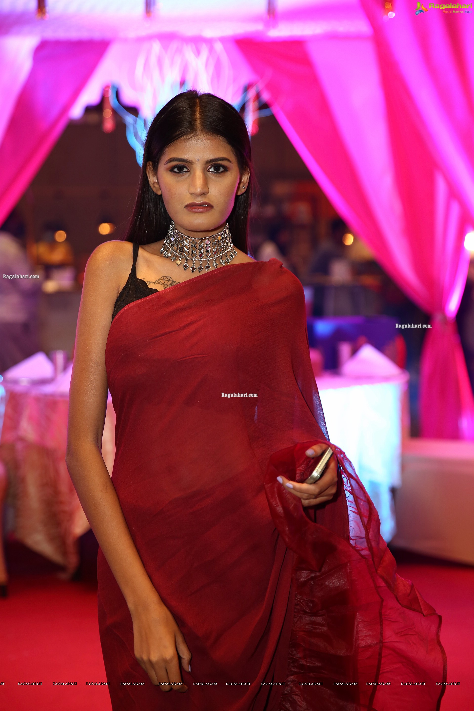 Sindhu Manthri at DIA 2021 Awards, HD Photo Gallery