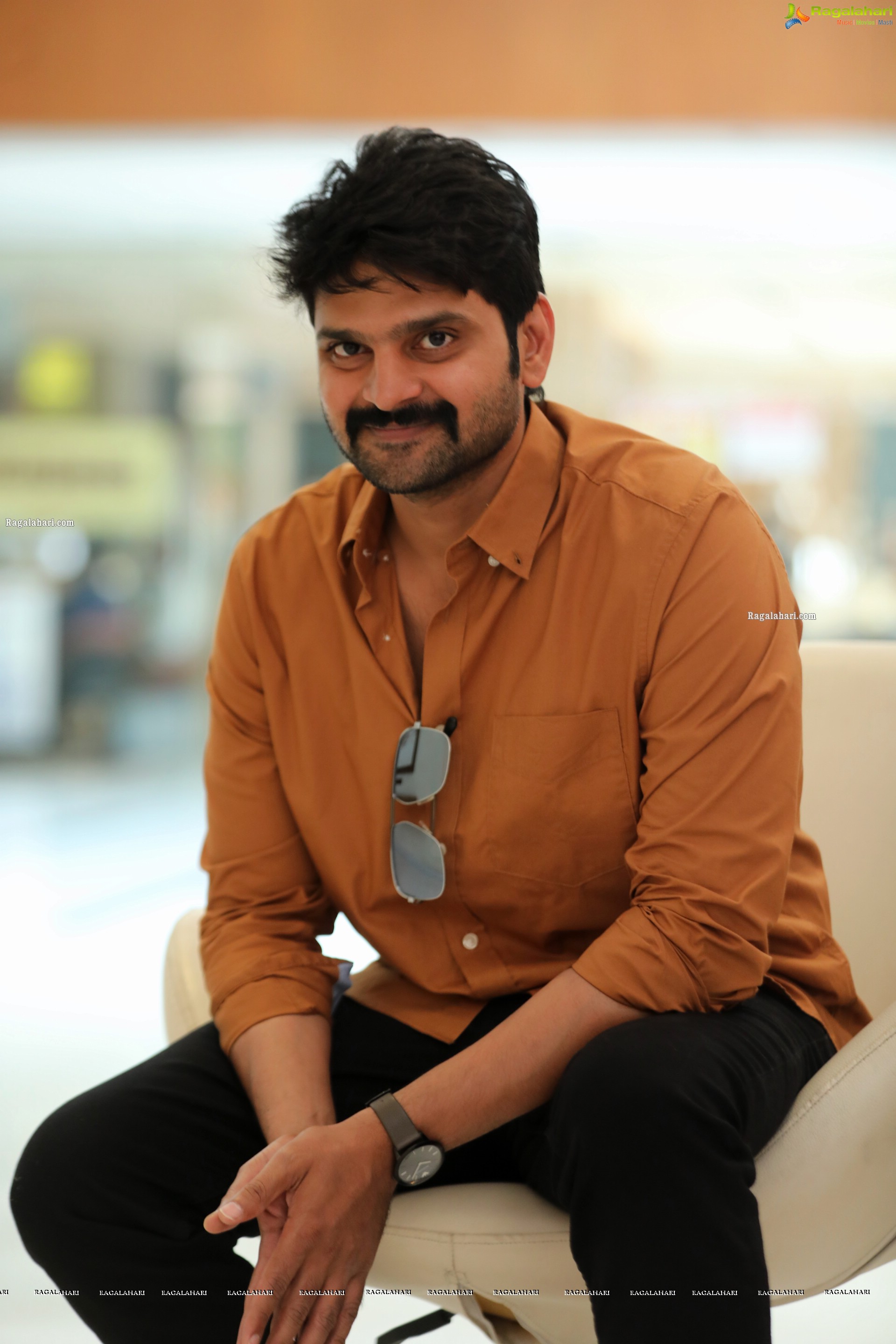 Sree Vishnu at Gaali Sampath Movie Interview, HD Photo Gallery