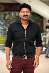 Sriram at 'Y' Movie Press Meet