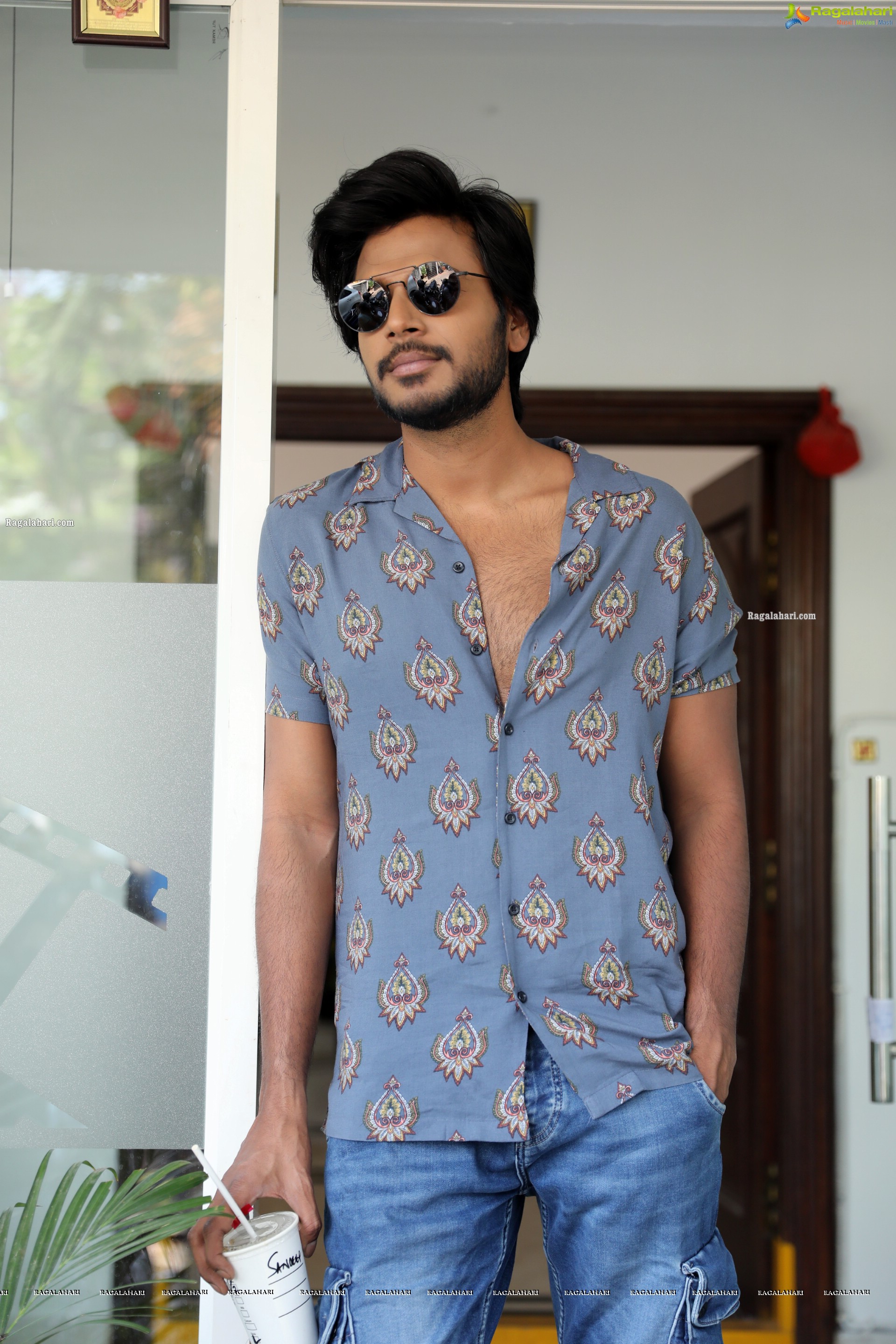 Sundeep Kishan at A1 Express Movie Interview, HD Photo Gallery