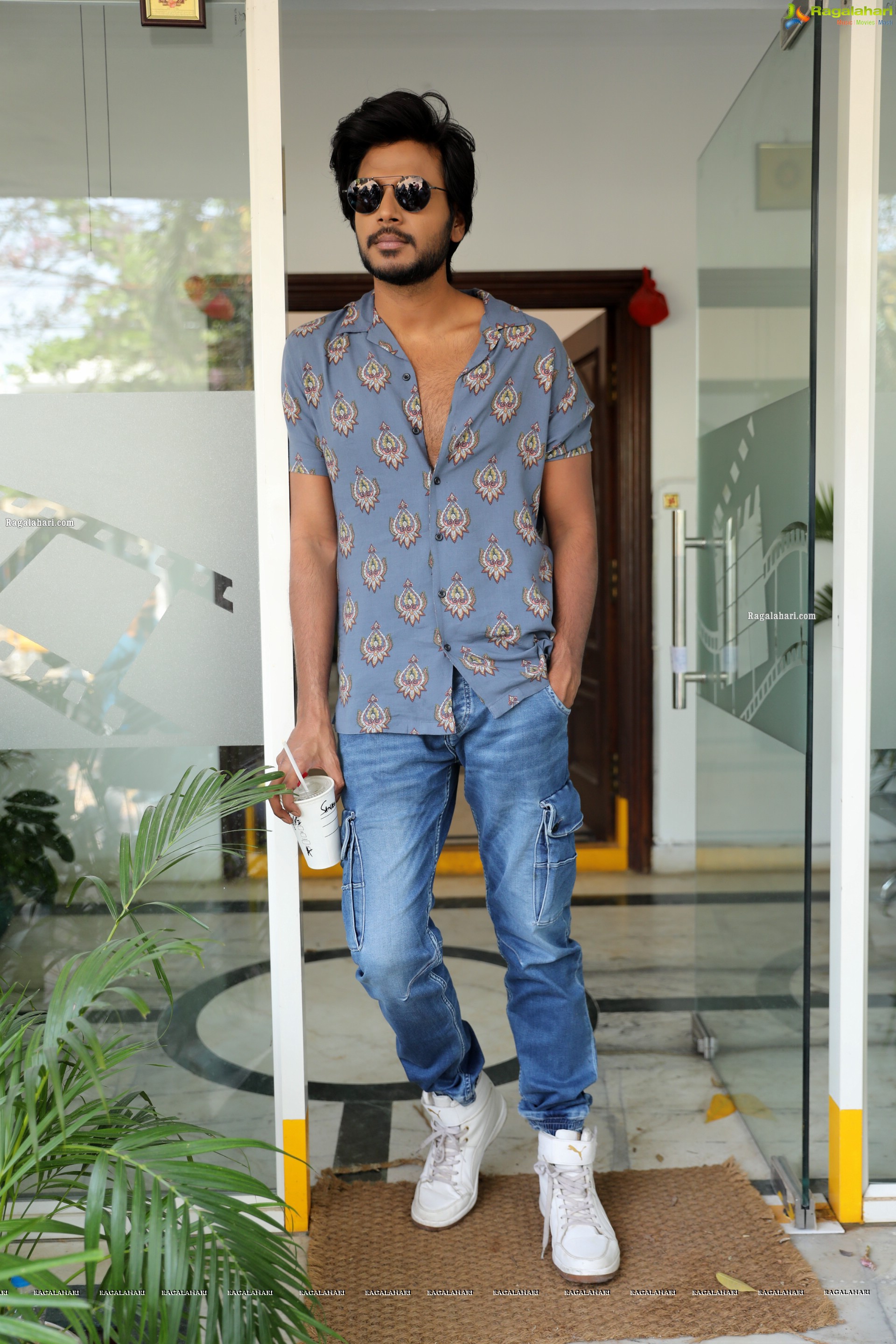 Sundeep Kishan at A1 Express Movie Interview, HD Photo Gallery