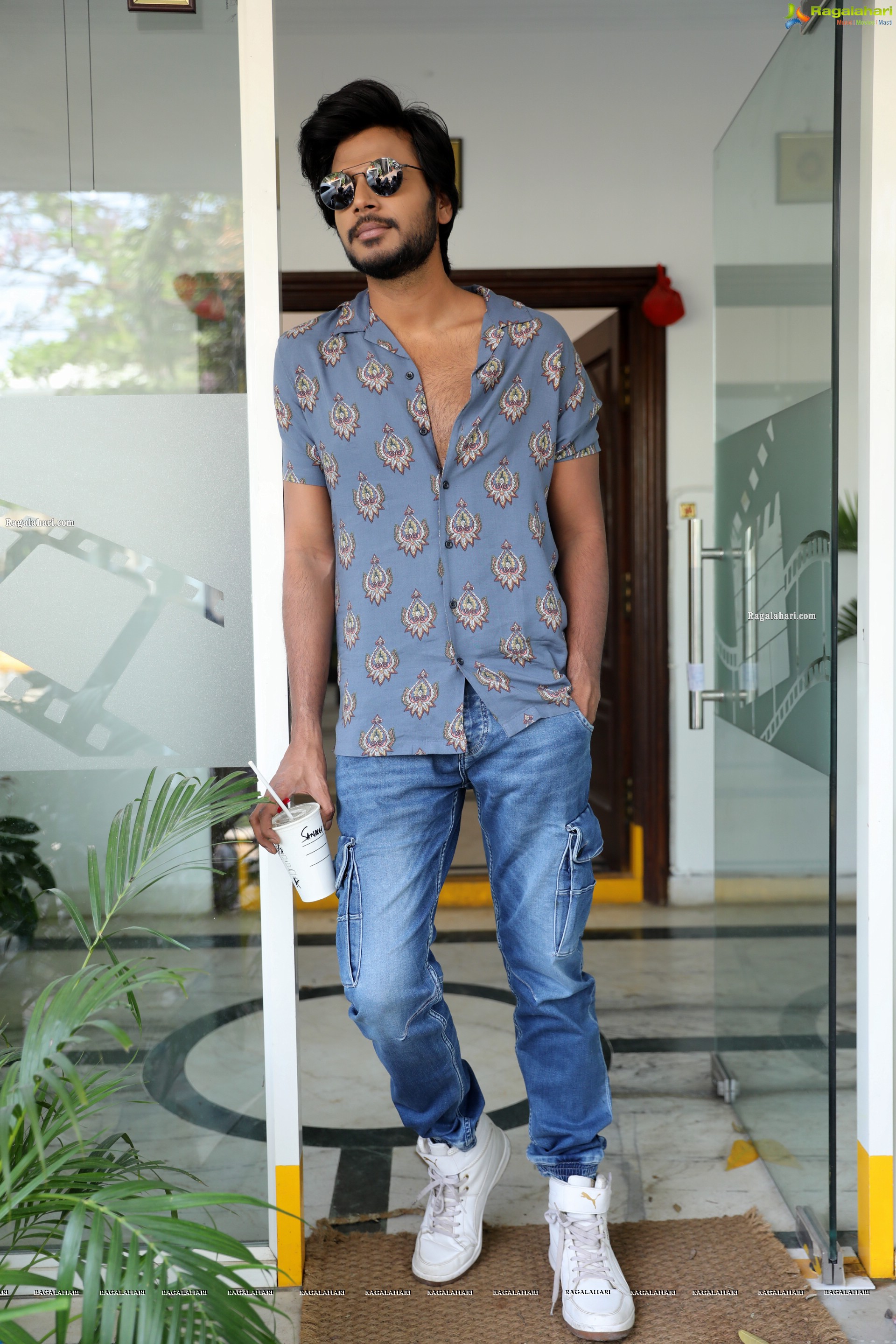 Sundeep Kishan at A1 Express Movie Interview, HD Photo Gallery