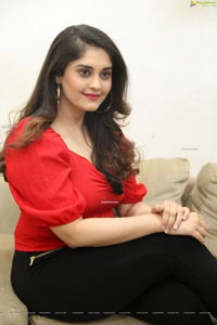 Surbhi at Sashi Movie Interview