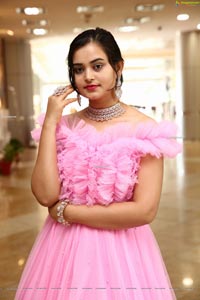 Vaanya Aggarwal in Baby Pink Gown