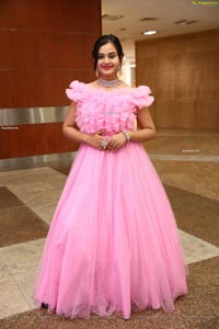 Vaanya Aggarwal in Baby Pink Gown