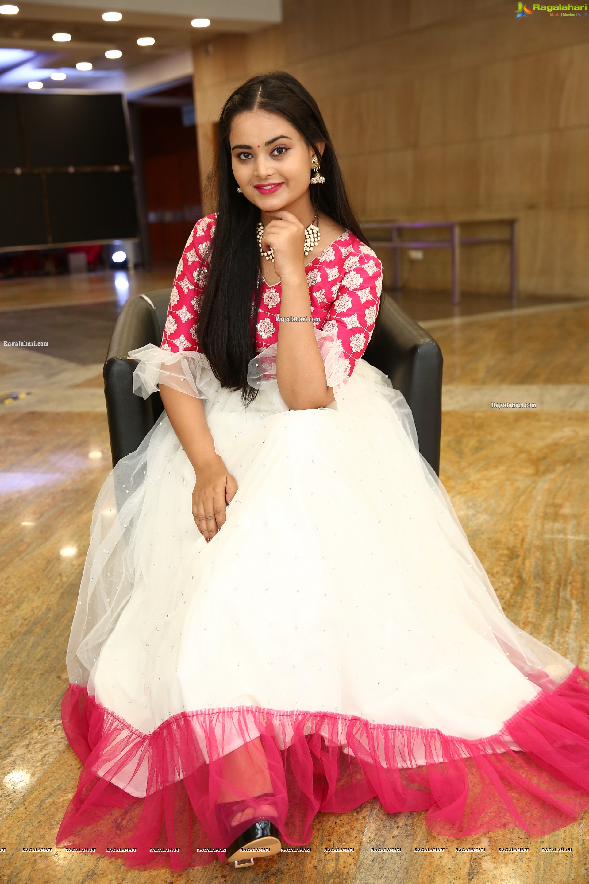 Vaanya Aggarwal in White and Pink Designer Lehenga, HD Photo Gallery