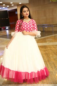 Vaanya Aggarwal in White and Pink Designer Lehenga