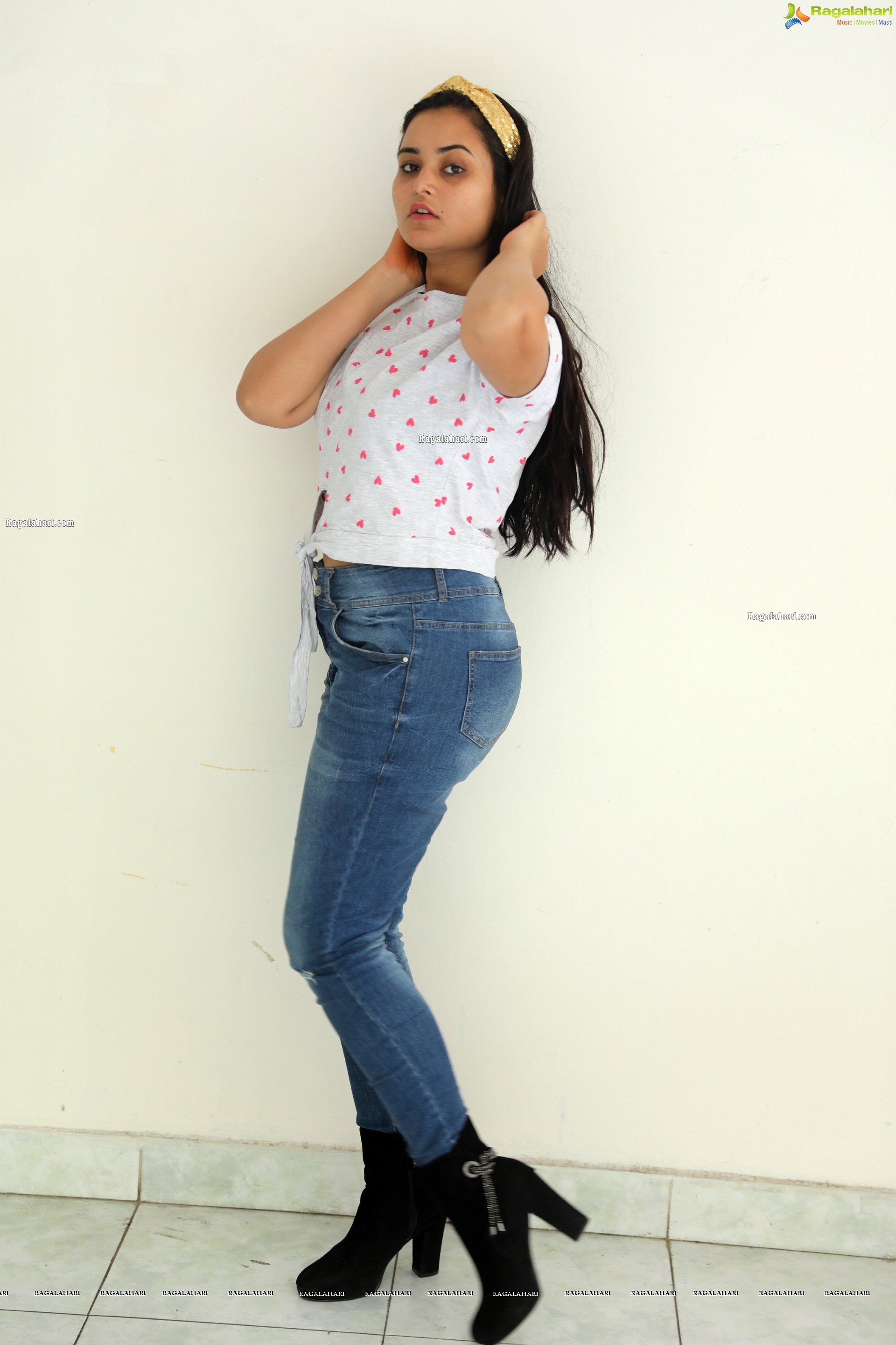 Vaanya Aggarwal in White Top and Jeans, HD Photo Gallery