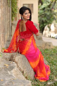 Shabeena Shaik in Beautiful Yellow and Pink Saree