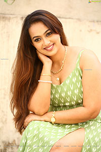 Ester Valerie Noronha Latest Photoshoot Stills