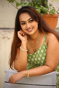 Ester Valerie Noronha Latest Photoshoot Stills