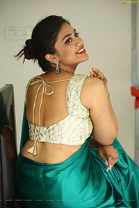 Malavika Satheesan at Bommala Koluvu Press Meet