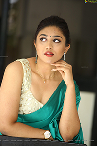 Malavika Satheesan at Bommala Koluvu Press Meet