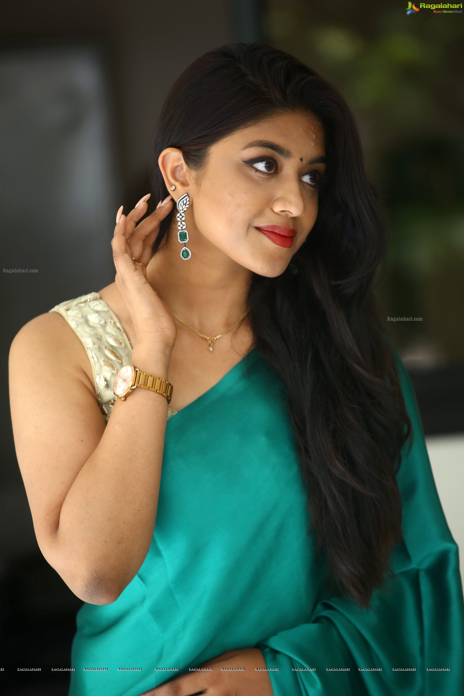 Malavika Satheesan at Bommala Koluvu Movie Press Meet