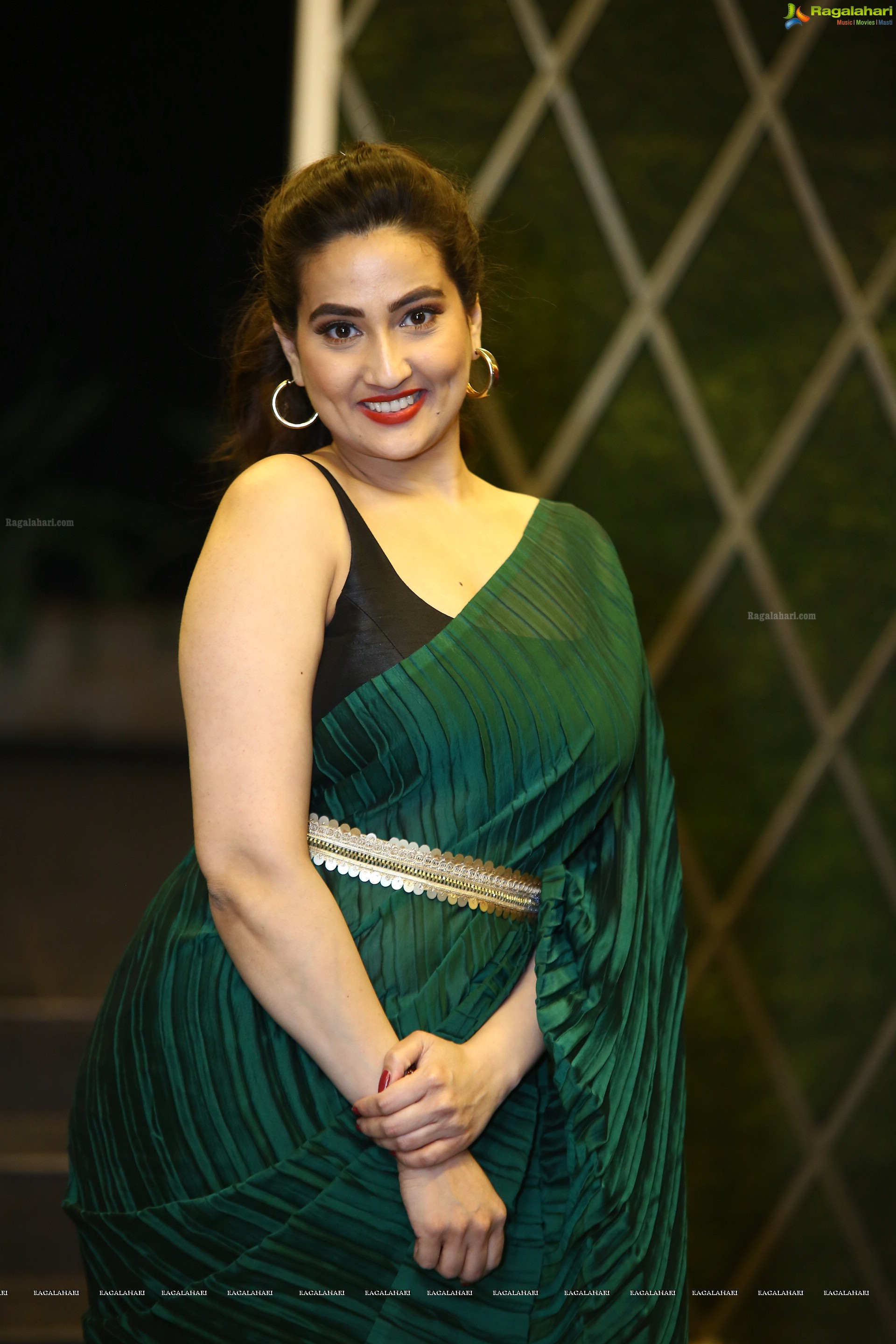 Anchor Manjusha at Stand Up Rahul Movie Pre-Release Event, HD Photo Gallery