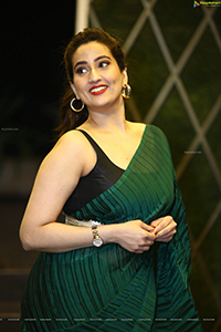 Anchor Manjusha at Stand Up Rahul Pre-Release Event