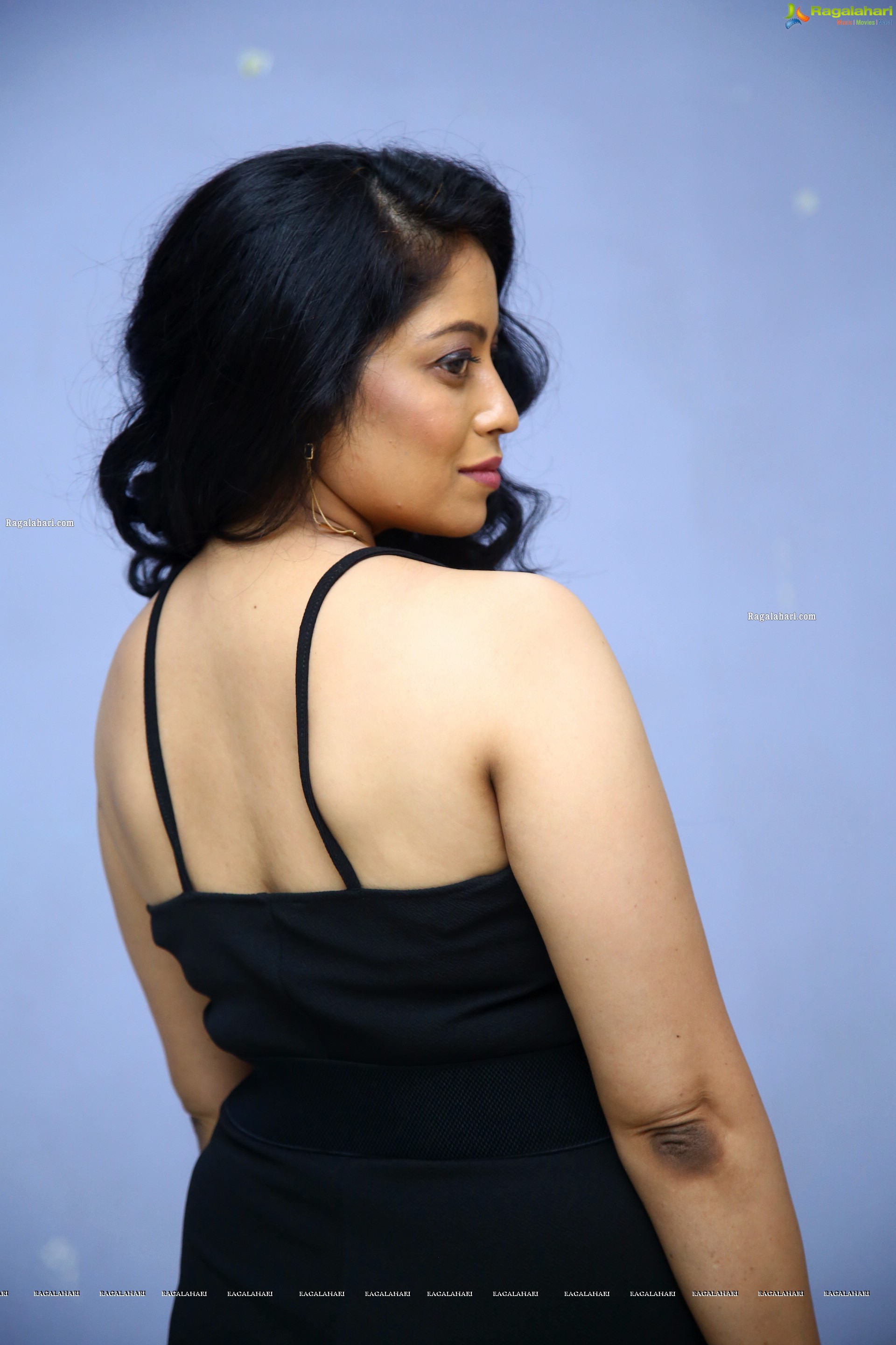 Ravulapalli Sandhyarani Latest Photoshoot Stills, HD Photo Gallery