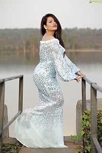 Sanjana Naidu in White Sequin Dress