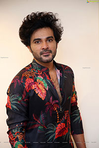 Siddhu Jonnalagadda at Shrishti Art Gallery