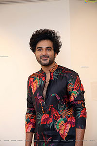 Siddhu Jonnalagadda at Shrishti Art Gallery