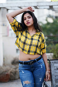 Palak Gangele in Howard Yellow Checks Shirt