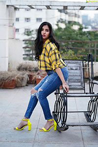 Palak Gangele in Howard Yellow Checks Shirt