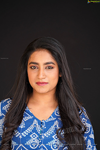 Yuktha in Blue Printed Top and Jeans