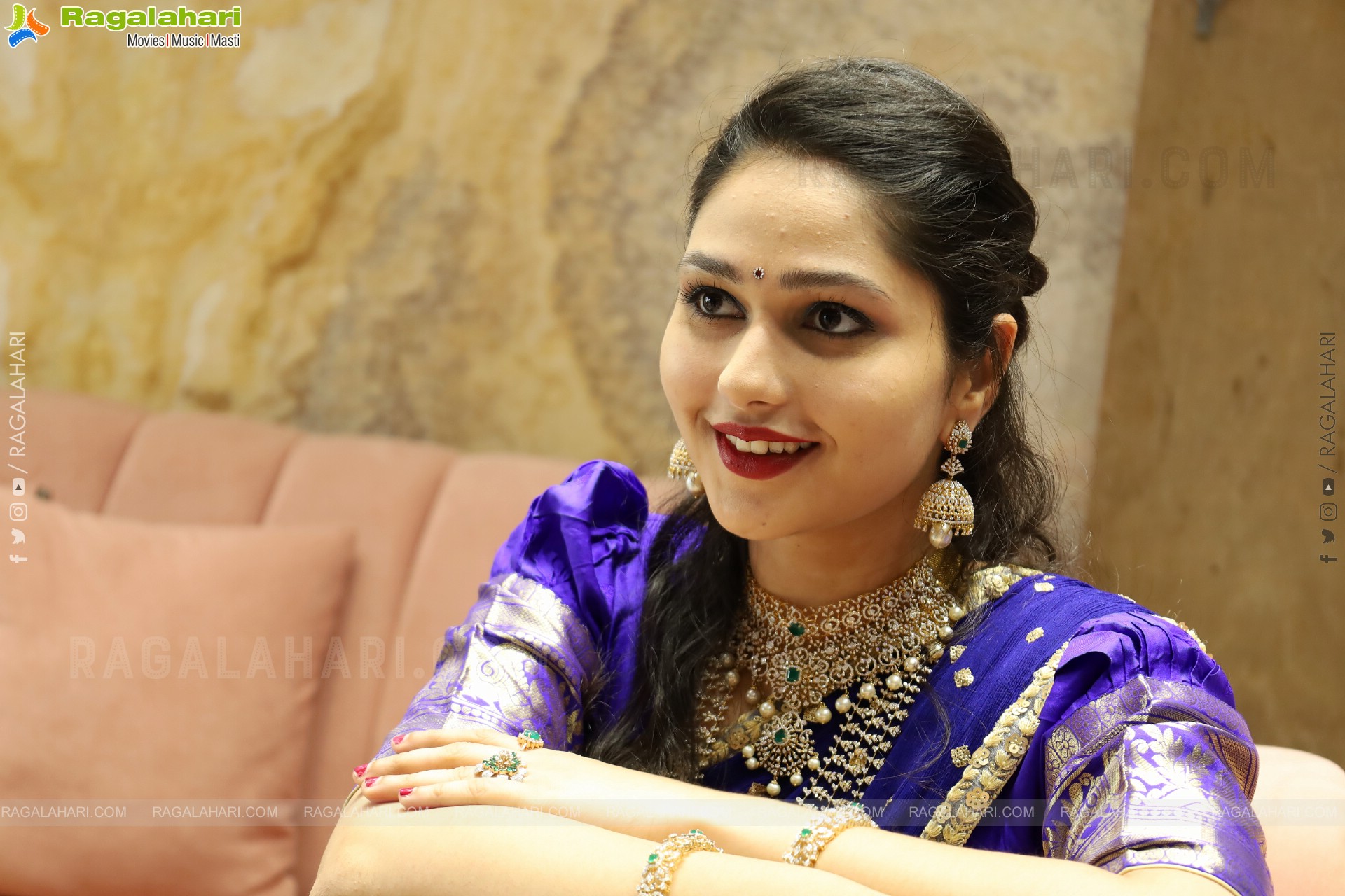 Anusree Reddy at Brinda Diamonds Himayath Nagar, HD Gallery