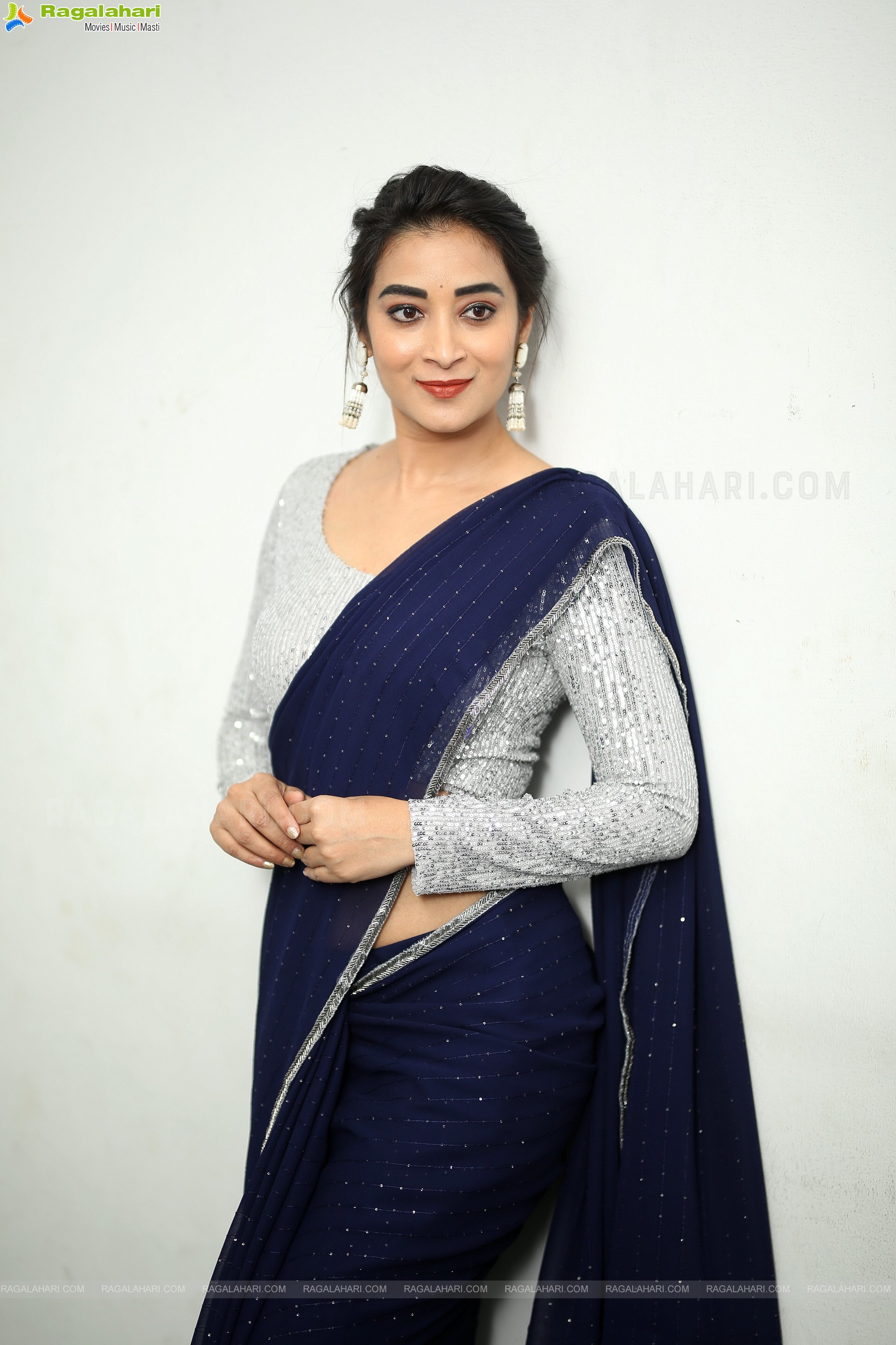 Bhanu Sree at Ee Ammayi EMI Press Meet, HD Gallery