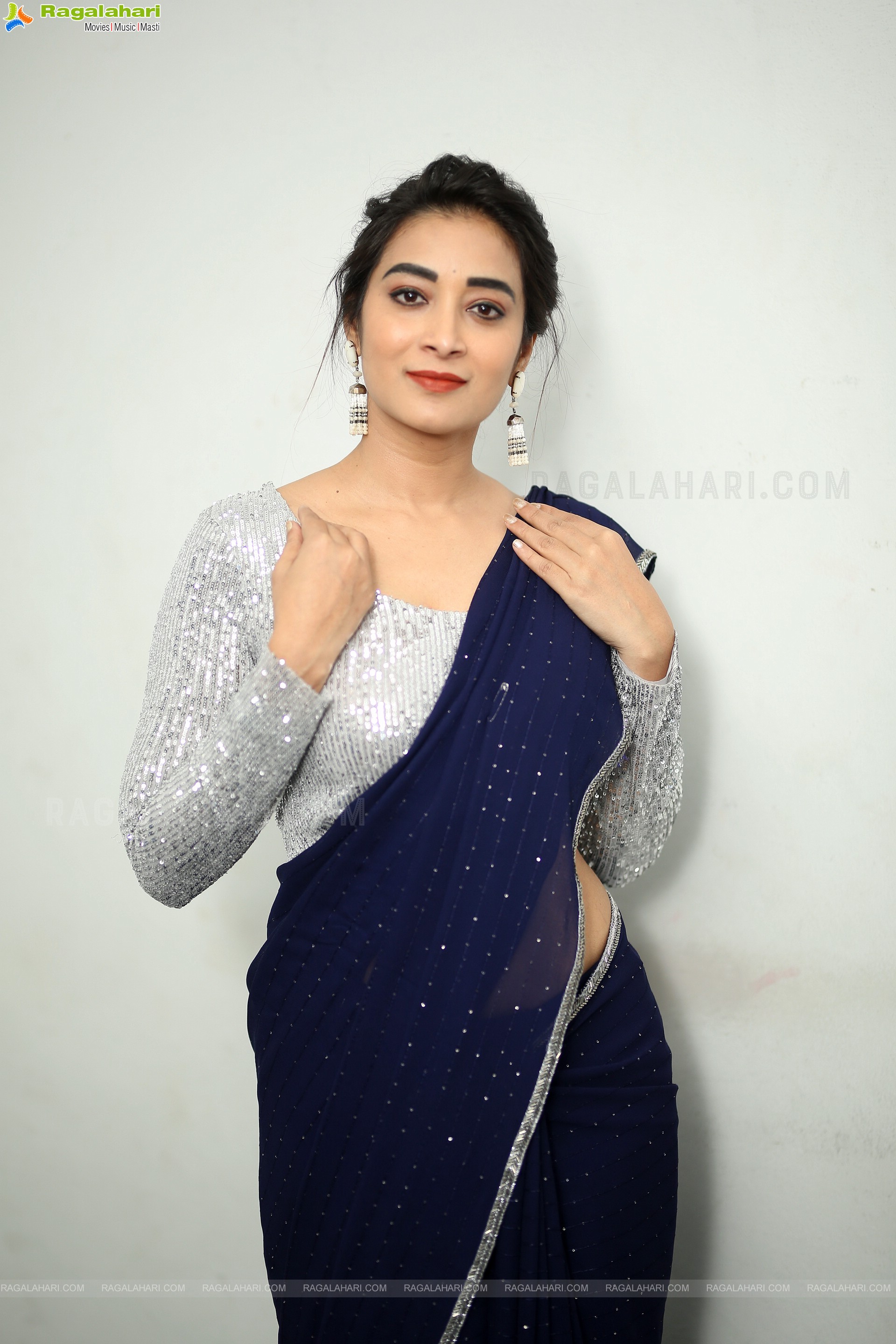 Bhanu Sree at Ee Ammayi EMI Press Meet, HD Gallery