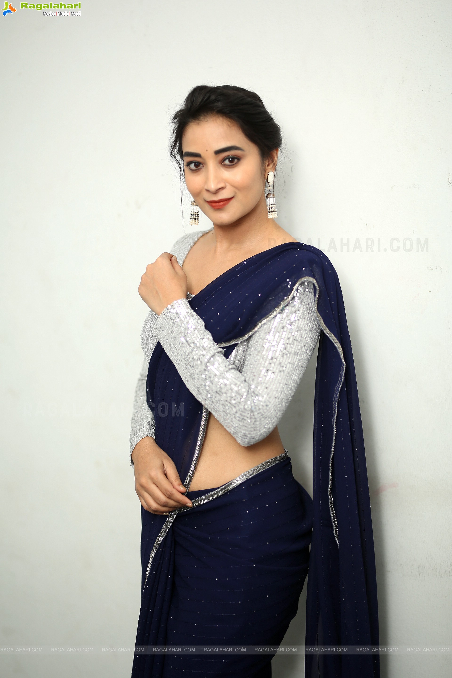 Bhanu Sree at Ee Ammayi EMI Press Meet, HD Gallery