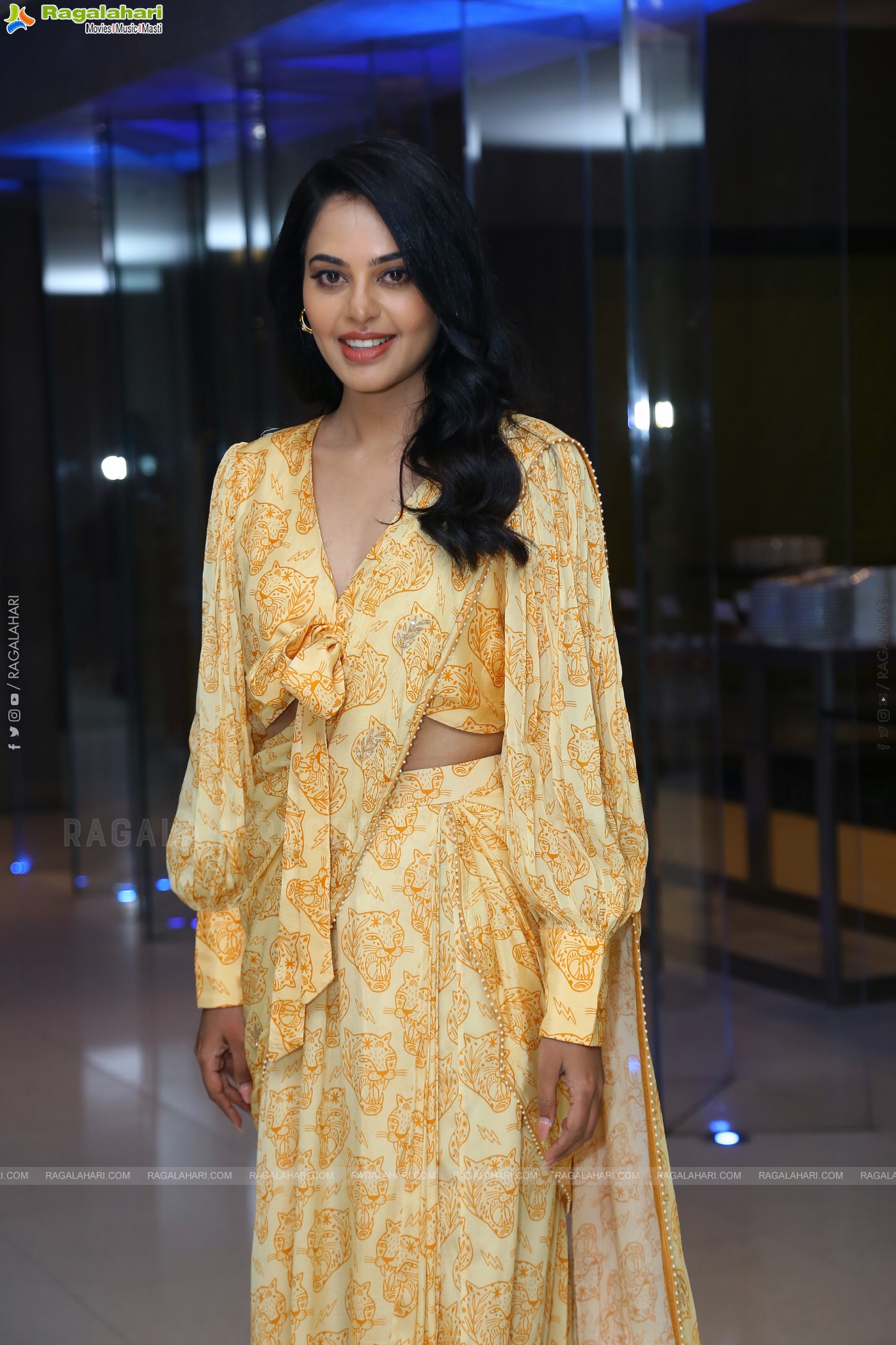 Bindu Madhavi at Anger Tales Pre-Release Event, HD Photo Gallery