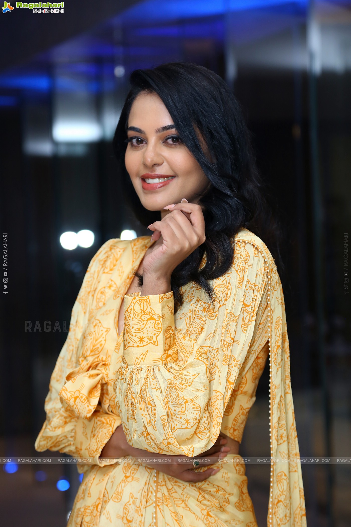 Bindu Madhavi at Anger Tales Pre-Release Event, HD Photo Gallery